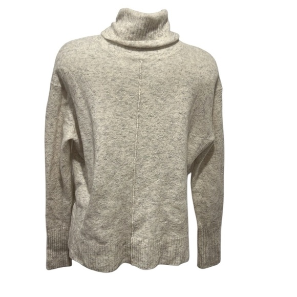 Athleta women’s transit merino wool blend turt sweater size Medium - Picture 3 of 9